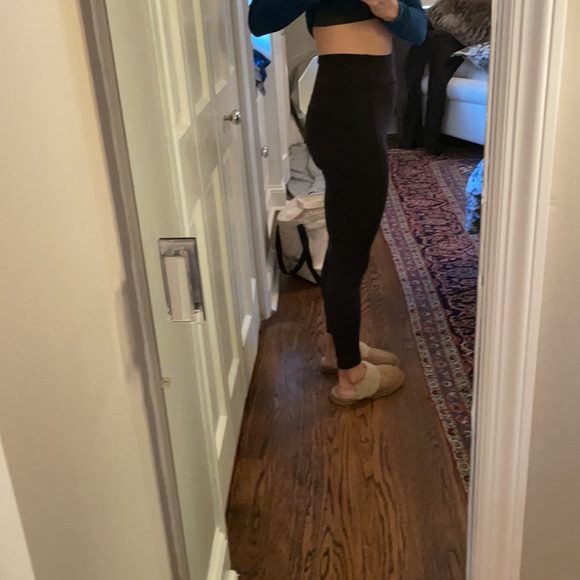 Wunder Under High-Rise Tight 28" size 4 - Picture 3 of 5